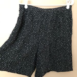 Vintage polka dot shorts with pockets